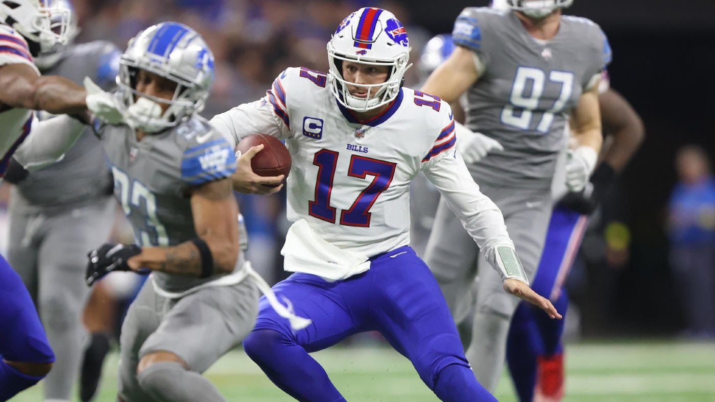 Bills' Miller carted off with knee injury vs. Lions