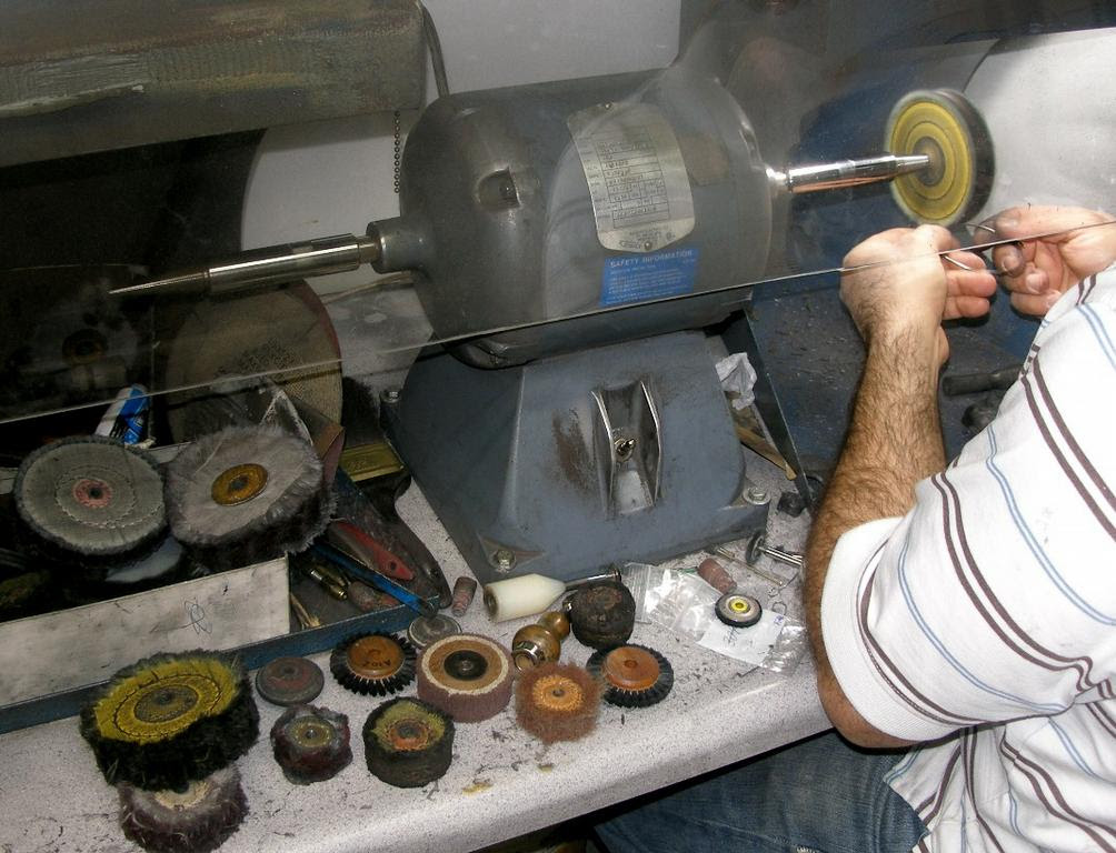 Resultado de imagen para polishing jewelry