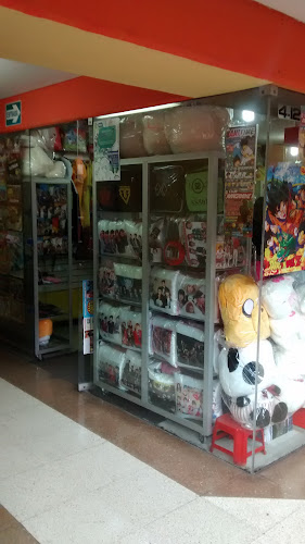TIENDA CLUB MANGANIME - Centro Comercial Arenales