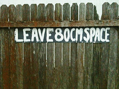Leave 80cm Space