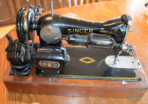 Singer Model 15-90, built 1948-1954