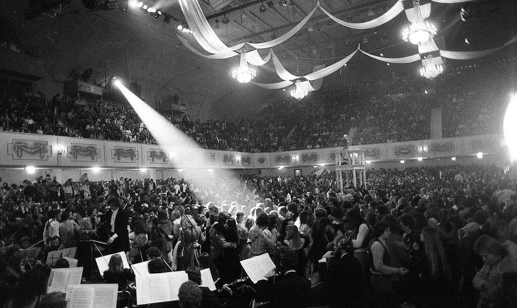 The Berkeley Promenade Orchestra would provide the Last Waltz’s early entertainment, with many in the audience dancing. Photo: Gary Fong, The Chronicle