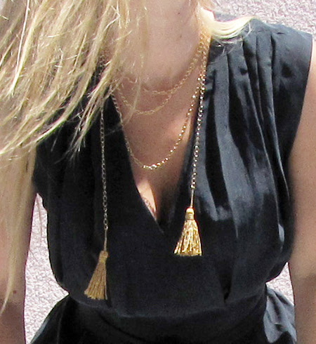 gold-tassel-necklace