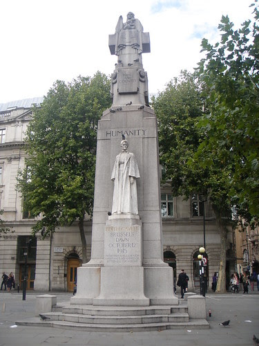 memorial to Edith Cavell