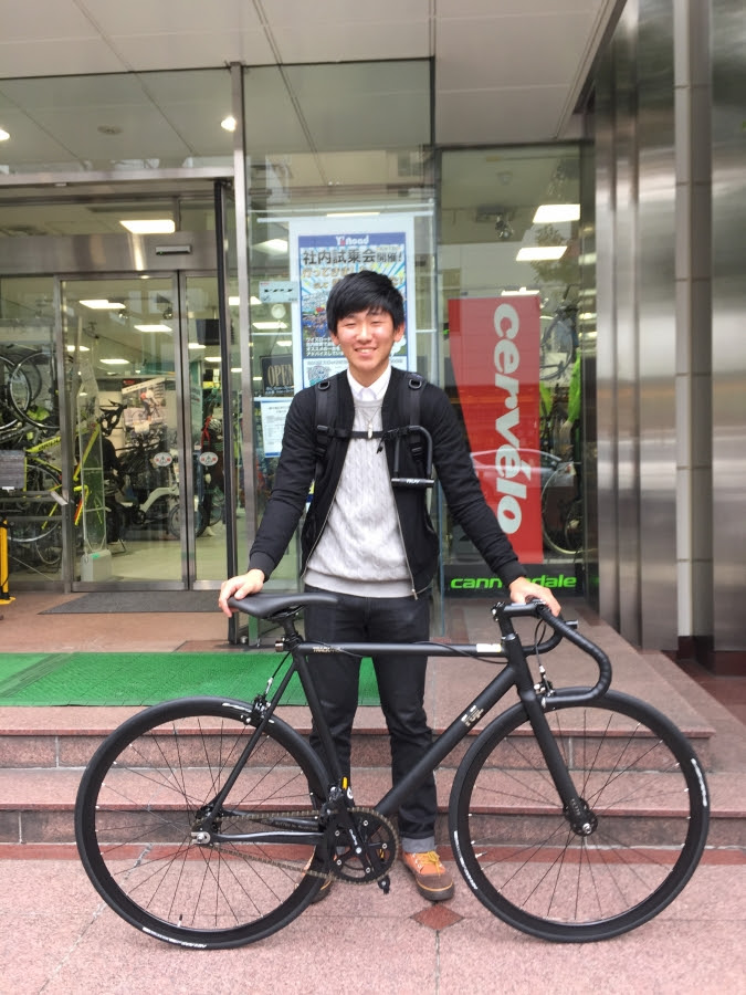 ロイヤリティフリーピスト バイク ファッション ブランド 人気のファッション画像
