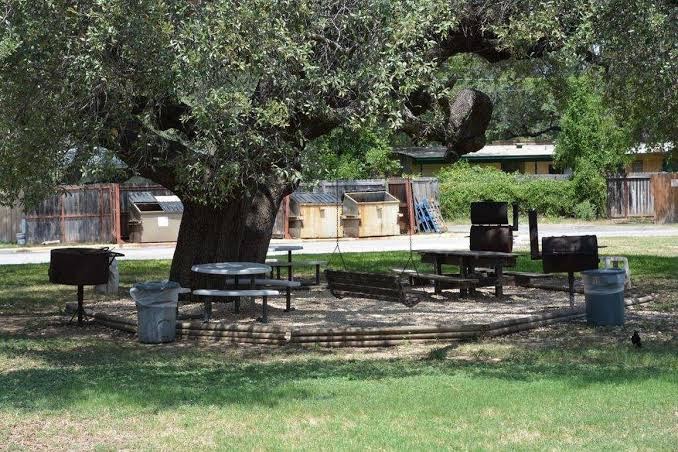 Inn Of Uvalde 2