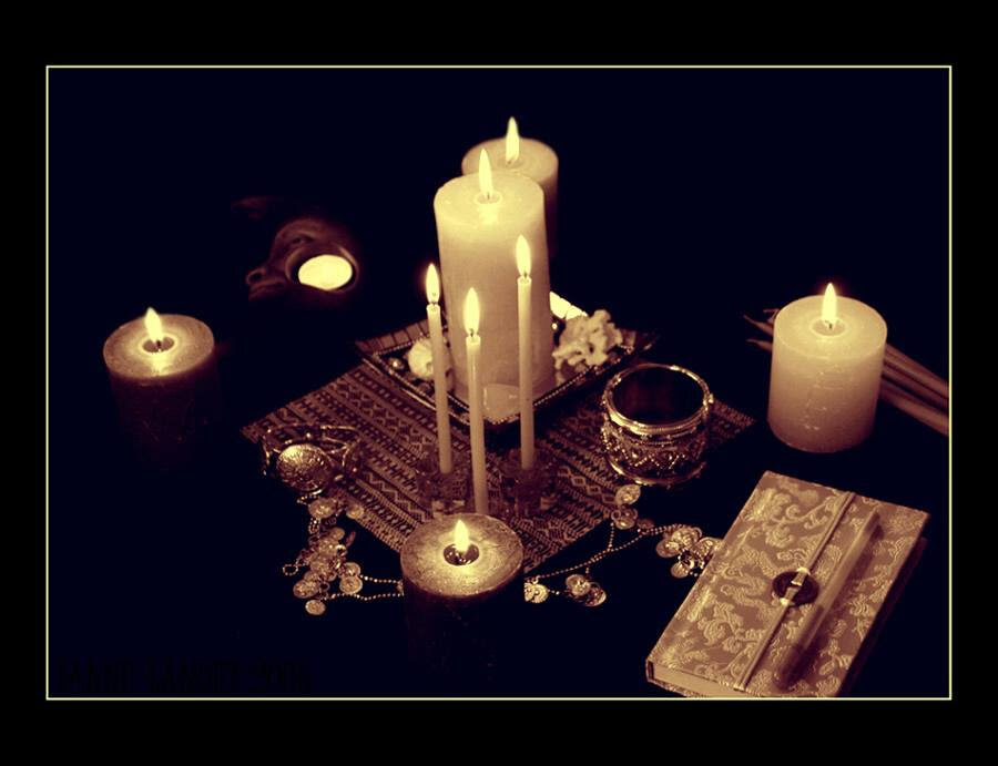 Quel que soit votre problème, je m’efforcerai detrouver la meilleure solution pour vous venir en aide. AMOUR: Votre mari ou votre femme vous a laisser? votre couple est en danger? votre mari ou votre vous regarde de façon bizard? vous aviez des problèmes de Virilité masculine ou feminine? Faiblèsse sexuelle? Ejaculation précose, Retour de votre amour….. DOMAINE PROFESSIONNEL : Vous faites l’objet d’une mutation? D’un licenciement? Désaccord entre collégues? Vous recherchez un emploi? AFFAIRES BLOQUÉES, RECHERCHE DE RÉUSSITE, CONCURRENCE DÉLOYALE : Problèmes dans les affaires, le commerce? Manque de clientèle? Désaccord entre personnes associés? Échecs réguliers? Vous courrez à la faillite, Vous n’arrivez pas à obtenir un prêt… Dans le domaine des affaires, il existe de la concurrence loyale, mais aussi de la concurrence déloyale, qui peut provenir d’un travail occulte, notamment par jalousie, ou pour vous faire disparaître du marché. L’envoûtement à distance, le mauvais sort existent, et cela peut ralentir votre activité, voire la stopper complètement dans les cas extrêmes. Il faut alors absolument réagir par voie occulte, en faisant appel à un travail de désenvoûtement et de protection, toute autre méthode d’action qui ne ferait pas appel à la spiritualité resterait vouée à l’échec. HABITATIONS : Lieux « chargés », hantés, habités par des esprits… Sommeil perturbé, rêves bizarres, cauchemars, bruits bizarres, phénomènes inexpliqués… VENTE ET ACHAT DE BIENS : La transaction est difficile ? Vous n’arrivez pas à vendre votre bien? Les clients n’arrivent pas à se décider? Manque de clients? Désaccord au niveau de la vente? Problèmes d’héritage ? La vente est bloquée? Là aussi, je peux vous aider.N’hesitez pas à me contacter juste par mail ou par tel. TOUT AUTRE TRAVAUX OCCULTE VAUDOU