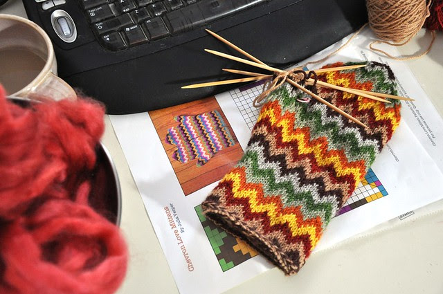 first Chevron Love mitten almost done