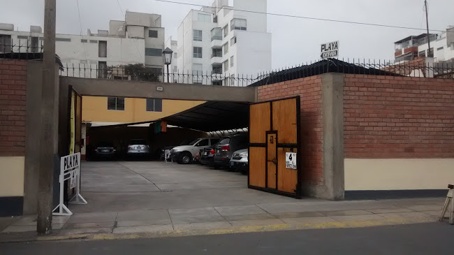 Estacionamiento El Farolito