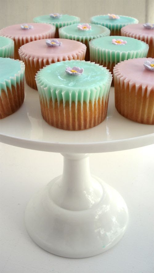 Fairy cakes Flat Top Cupcakes (poured fondent)