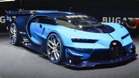 Video: 1500bhp Bugatti Chiron test mule spotted crawling in a tight spot Motoroids Video: 1500bhp Bugatti Chiron test mule spotted crawling in a tight spot Motoroids