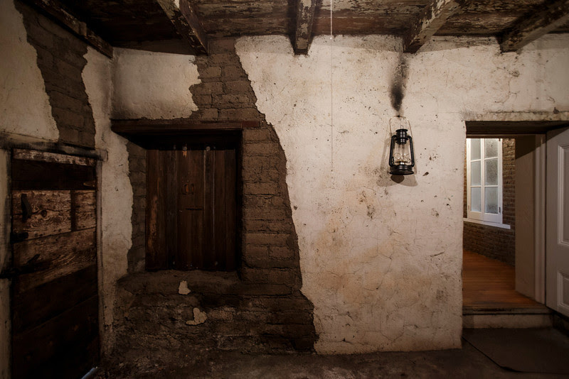Roberto-Sunol Adobe