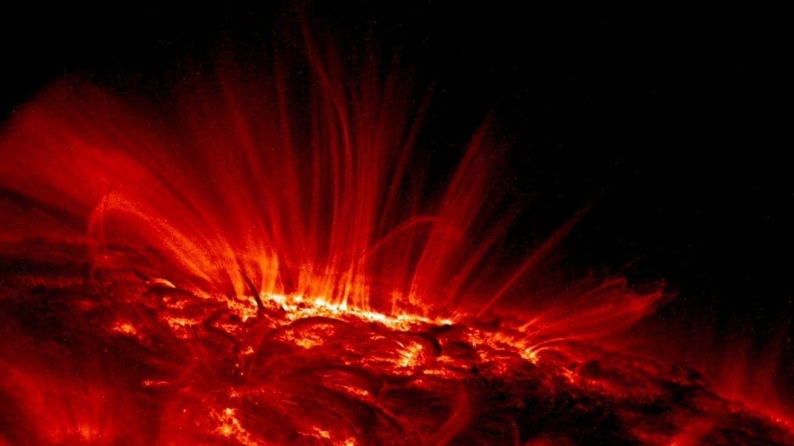 Solar flares feared as a Sunspot grows thrice the size of Earth; Blackouts and GPS disruptions likely