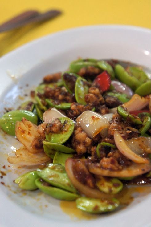 Stir-Fried Petai with Minced Meat & Belacan