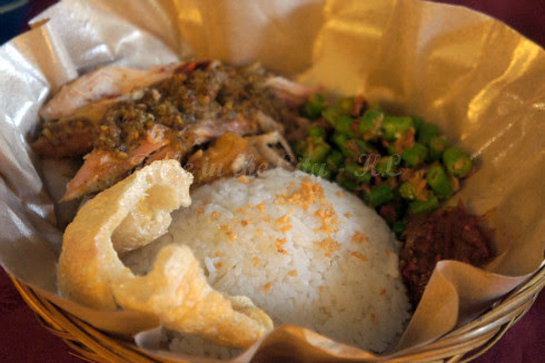 Babi Guling with rice, lawar n sambal (RM16.90)
