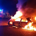 Accident - Ferfay: une voiture fonce dans la salle polyvalente et se fait incendier pendant la nuit (photos)