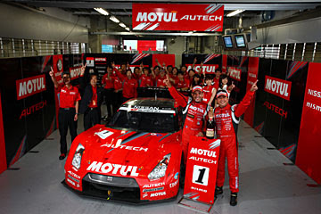 75 Motul Autech Gt R 壁紙 すべての美しい花の画像