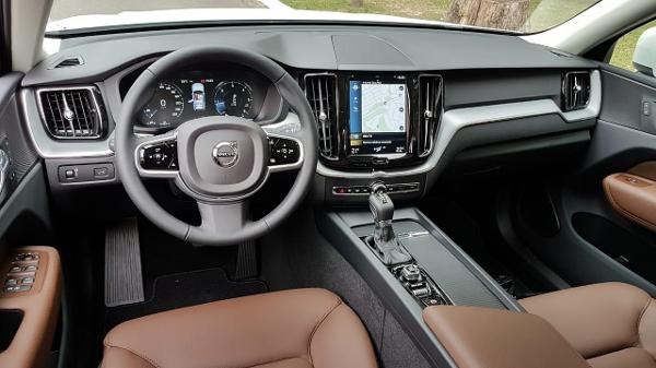 Volvo Xc60 2019 Interior