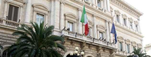 Banca d’Italia in mano a soci privati. ‘Conflitto d’interesse’. ‘No, è indipendente’