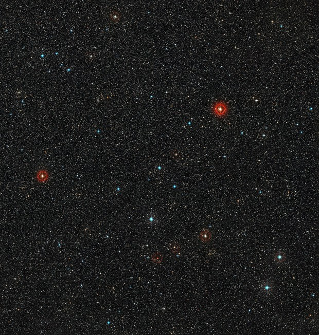 Céu ao redor da jovem estrela HD 95086, na constelação de Carina, ou Quilha (Foto: ESO/Digitized Sky Survey 2)