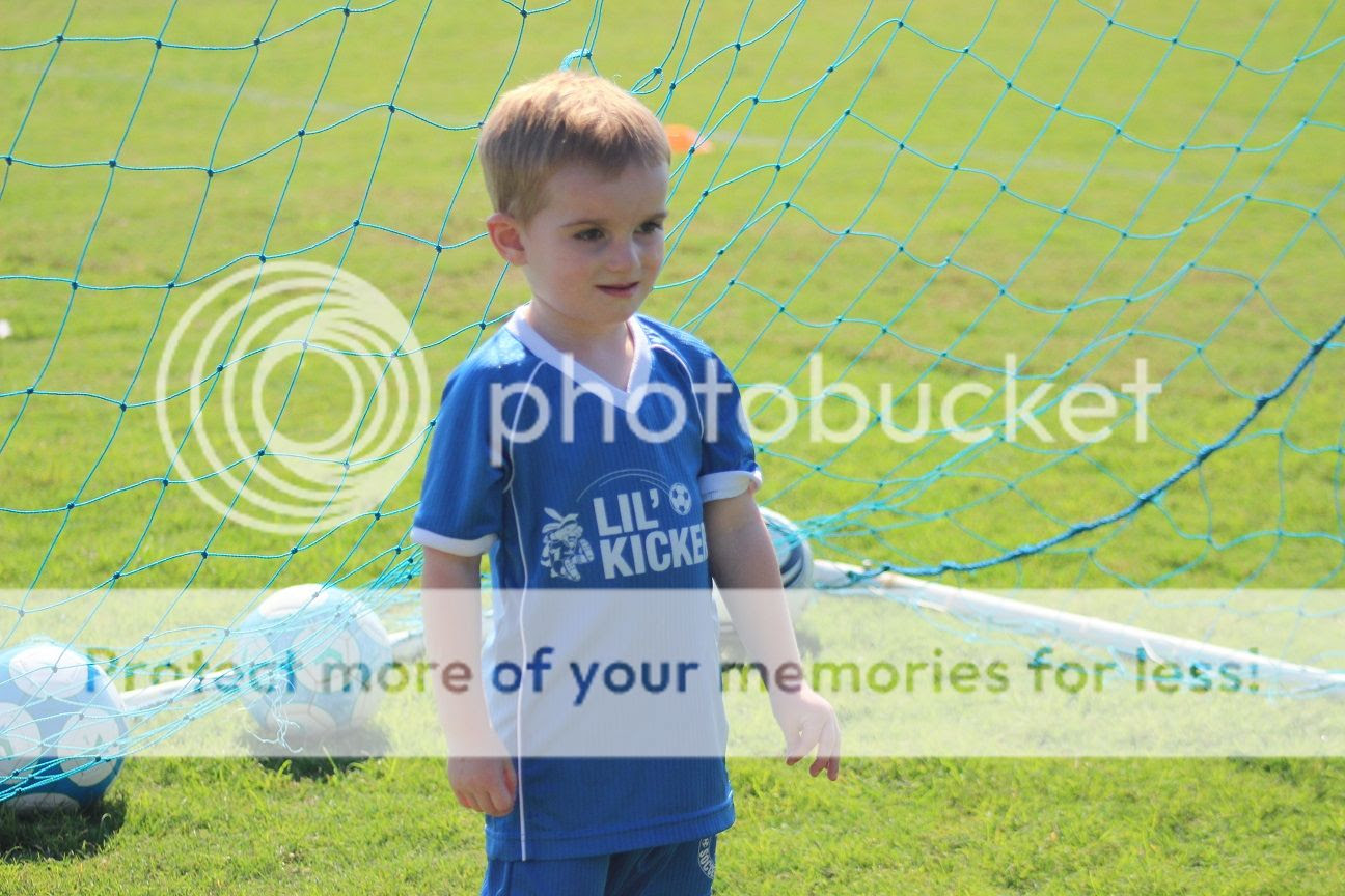 photo soccer25_zpsfc90e9d8.jpg