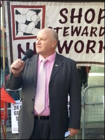 Bob Crow speaking at the NSSN's lobby of the TUC,  24.4.13, photo by N Cafferky