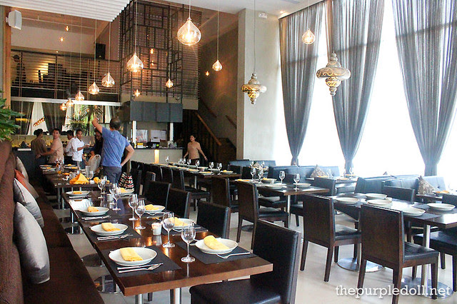 Mango Tree Interior Bonifacio High Street