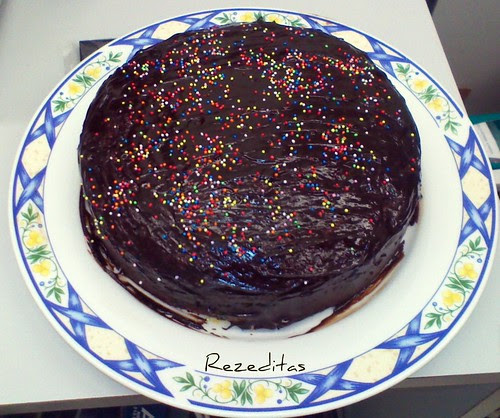 BIZCOCHO DE CUMPLEAÑOS