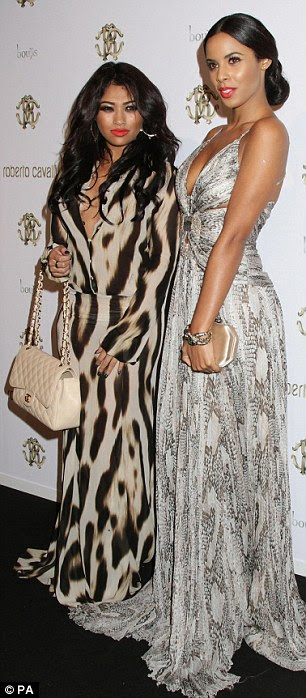 http://i.dailymail.co.uk/i/pix/2011/09/18/article-2038790-0DF45B9300000578-380_306x698.jpg