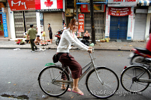 cycling in hanoi