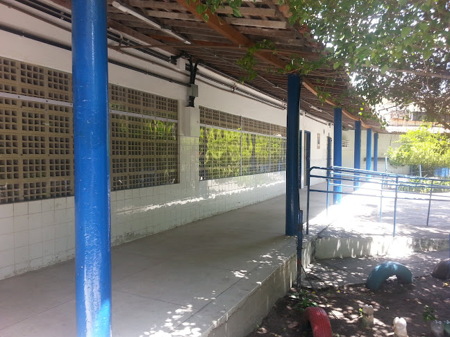 Avaliações sobre Escola Municipal Nadir Colaço em Recife - Escola
