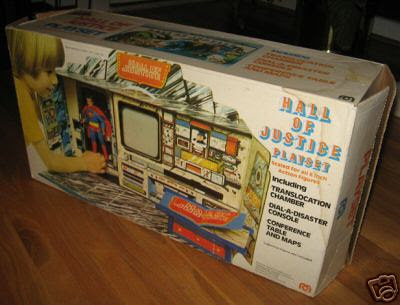 mego8dc_hallofjustice2