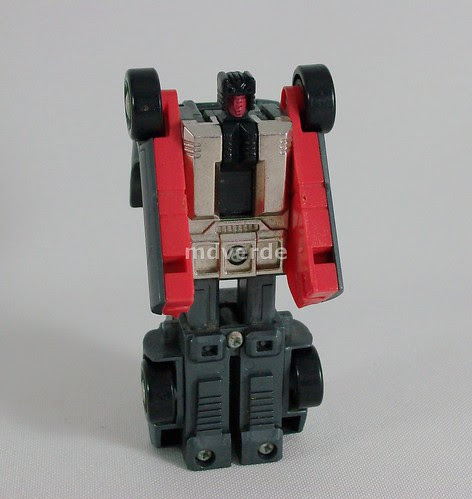 Transformers Wildrider G1 - modo robot (by mdverde)
