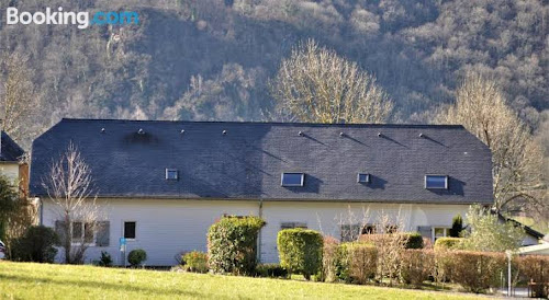 Lo Saunei : Chambres d'hôtes de charme dans la Vallée d'Ossau dans les Pyrénées-Atlantiques dans le parc national des Pyrénées à ASTE