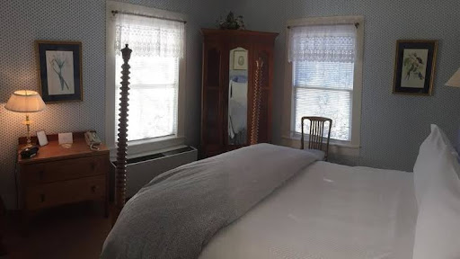 Boutique Hotel «Inn On The River», reviews and photos, 205 SW Barnard St, Glen Rose, TX 76043, USA