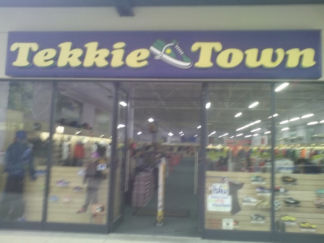 Tekkie Town Stoneridge Mall