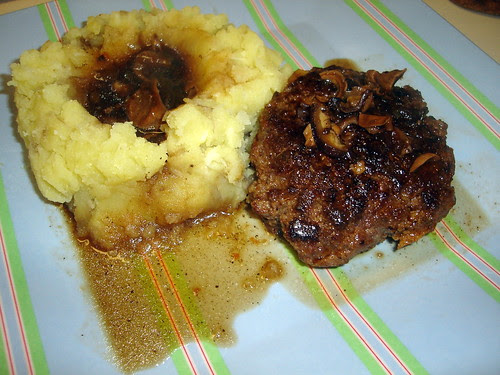 Salisbury Steak & Mashed Potatoes