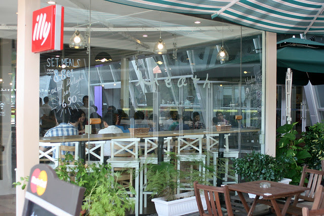 Heath Bistro is casual and unpretentious