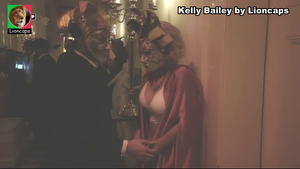 Kelly Bailey sensual na novela A Prisioneira