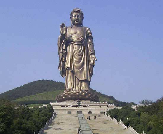 Perierga.gr - Τα ψηλότερα αγάλματα