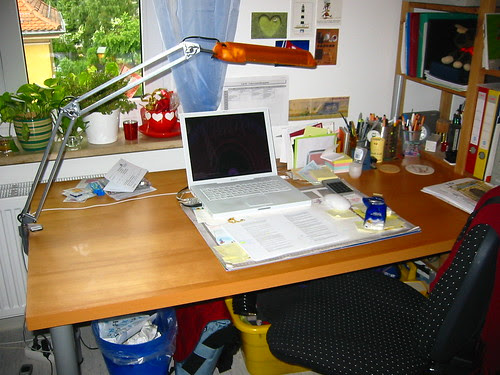 Oh Schreibtisch, Du so leer...