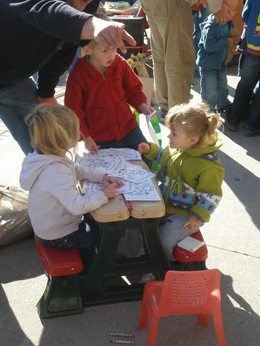 Colouring @ the farmers market