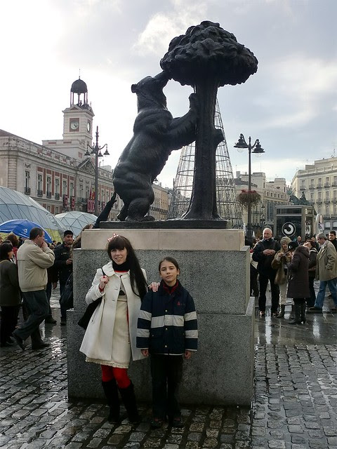 Bear Statue 02