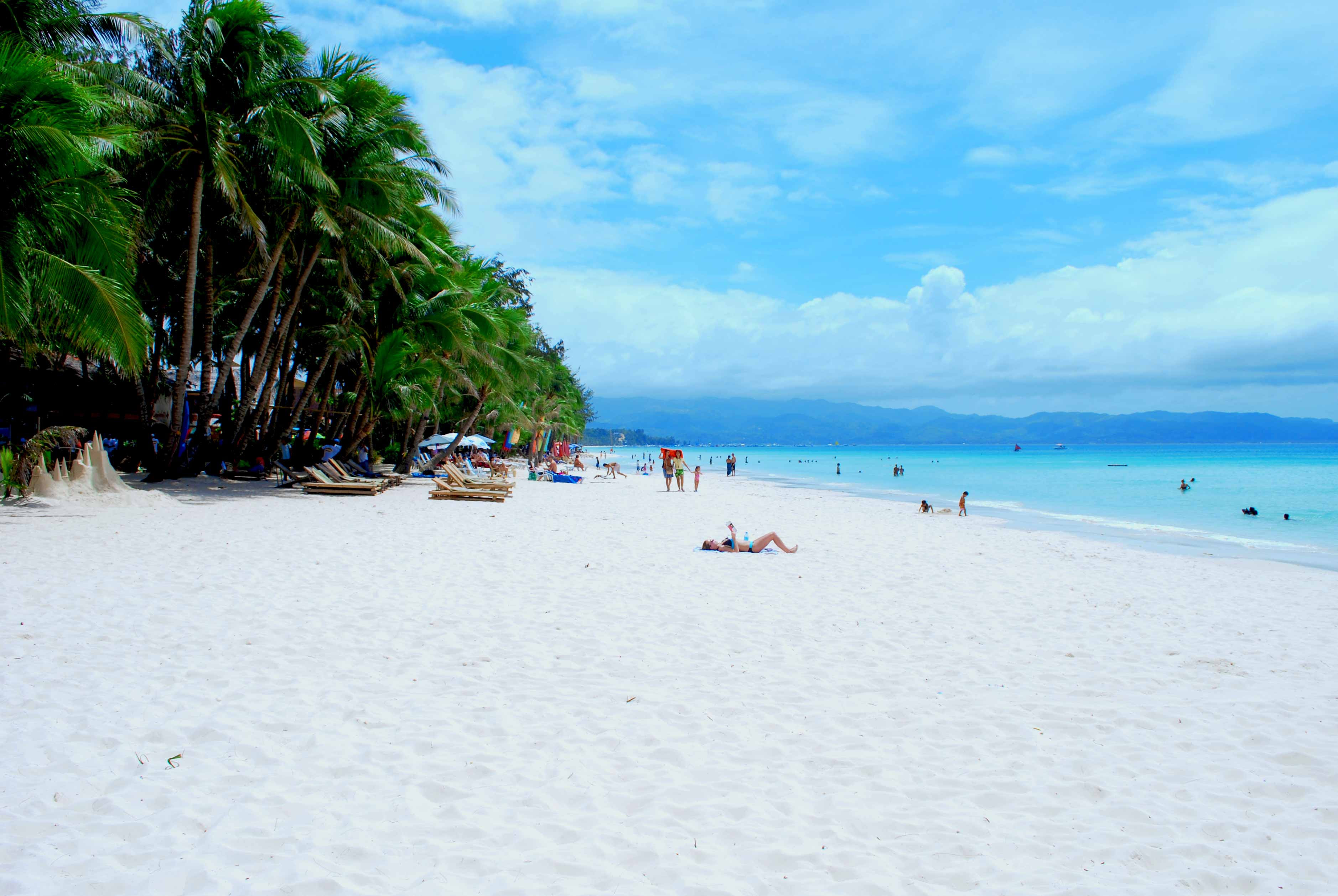 Boracay-Beach-Philippines-www.tourismprofile.com_