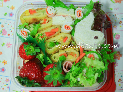 Bento roti dan risoles