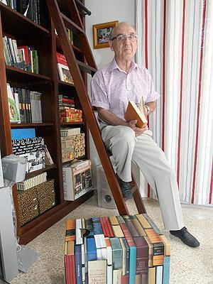 http://www.hoy.es/noticias/201009/12/Media/entrevistaregionalgrandedentro--300x400.jpg