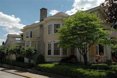 Bed & Breakfast «Showers Inn Bed & Breakfast», reviews and photos, 430 N Washington St, Bloomington, IN 47404, USA
