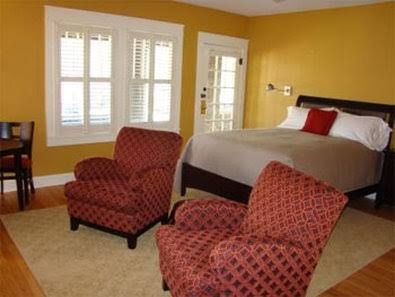 Bed & Breakfast «Showers Inn Bed & Breakfast», reviews and photos, 430 N Washington St, Bloomington, IN 47404, USA