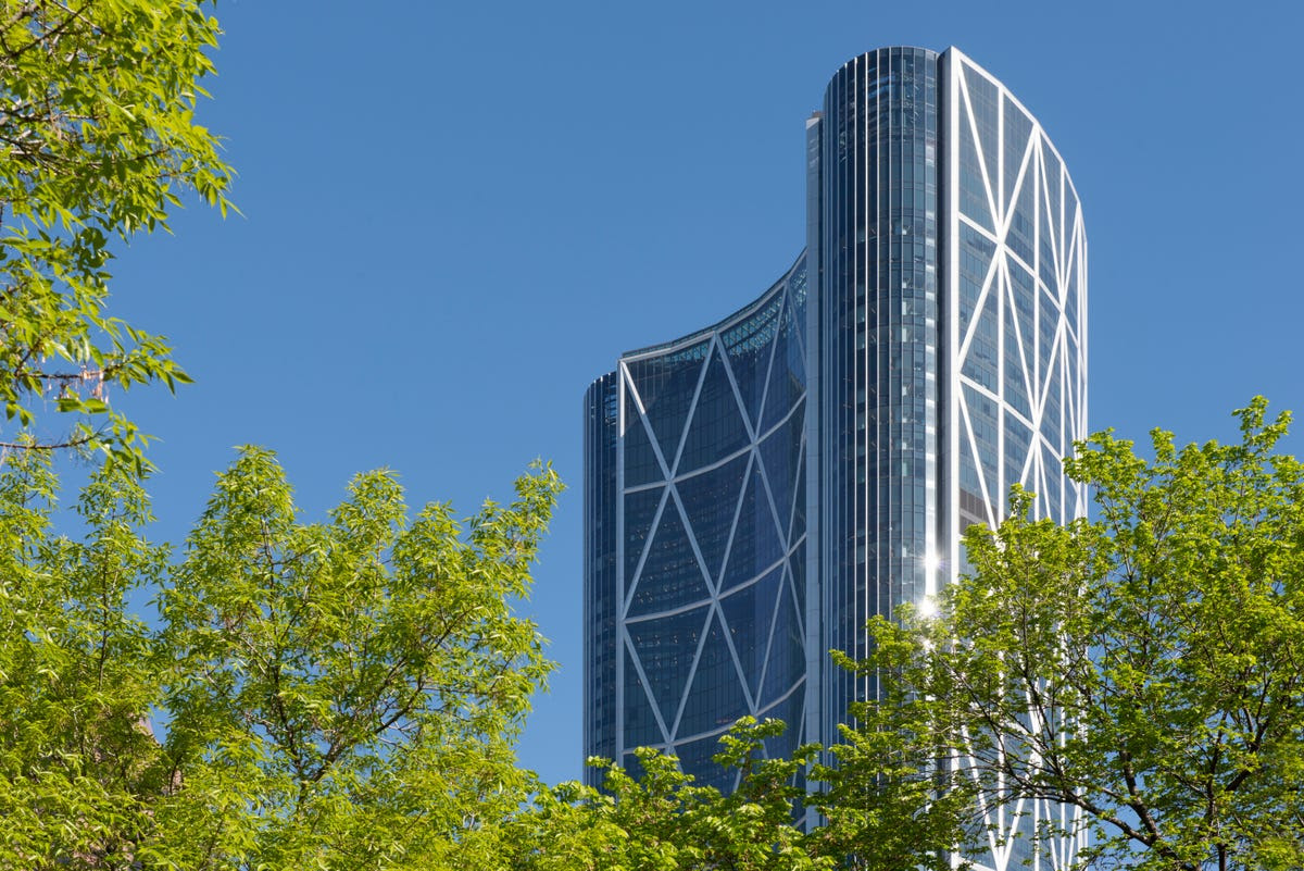 #4 THE BOW — Called The Bow because of its gorgeous views of the Bow River, this 770-foot-tall skyscraper is the third-tallest in Canada. It's also 30 percent lighter than other buildings of its size thanks to the architects' innovative use of steel and glass.
