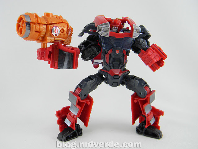 Transformers Ironhide Deluxe - Arms Micron - modo robot